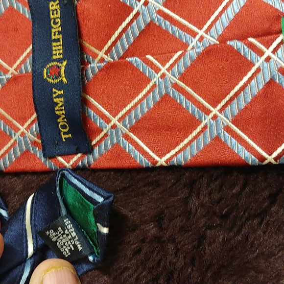 Tommy Hilfiger silk men's necktie - Picture 3 of 3